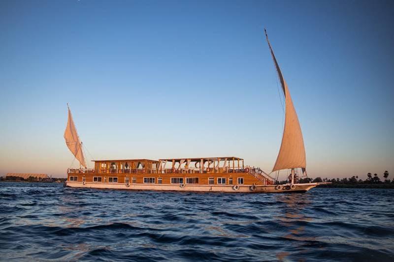 Akhnaton Dahabiya