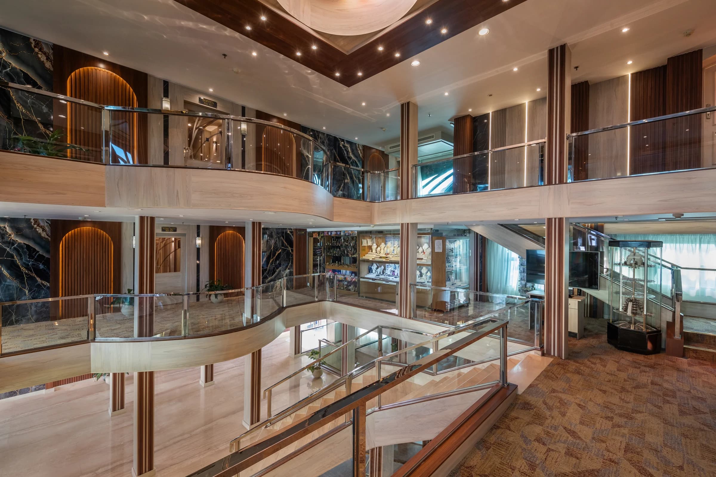 The atrium of the M/S Chateau Lafayette