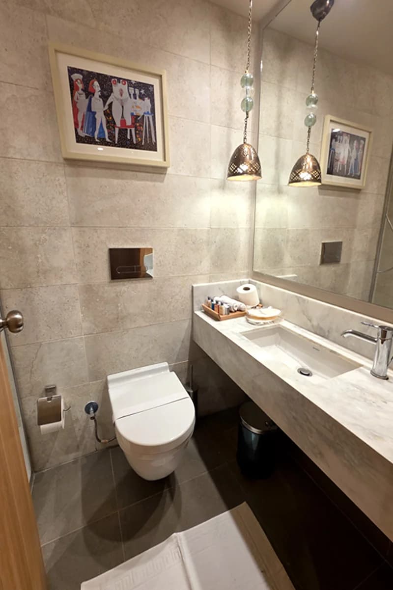 Cabin bathroom on the Ellie Nile Cruise